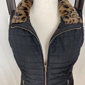 Calvin Klein Black Puffer Vest Leopard Collar Size M